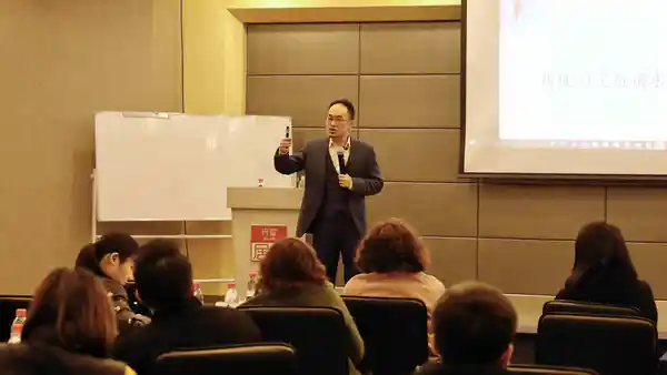 老公出轨后,心里再也不相信他了怎么办?