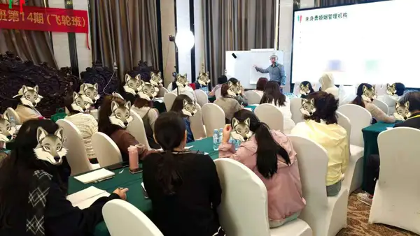 丈夫说背叛是因为压力大,跟他讲道理没有用,怎么办?
