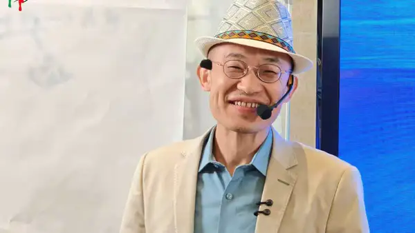 怀孕没几个月,我发现老公给小姐发红包看“真人秀”,男人说“就是看看怎么了”,其实婚姻已经开始烂了