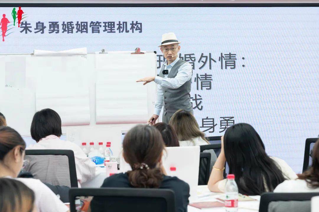 为什么老公跟第三者迟迟不分手？有4个因素，要这样去解决